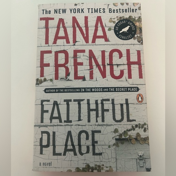 Tana French Faithful Place Book - Picture 1 of 5